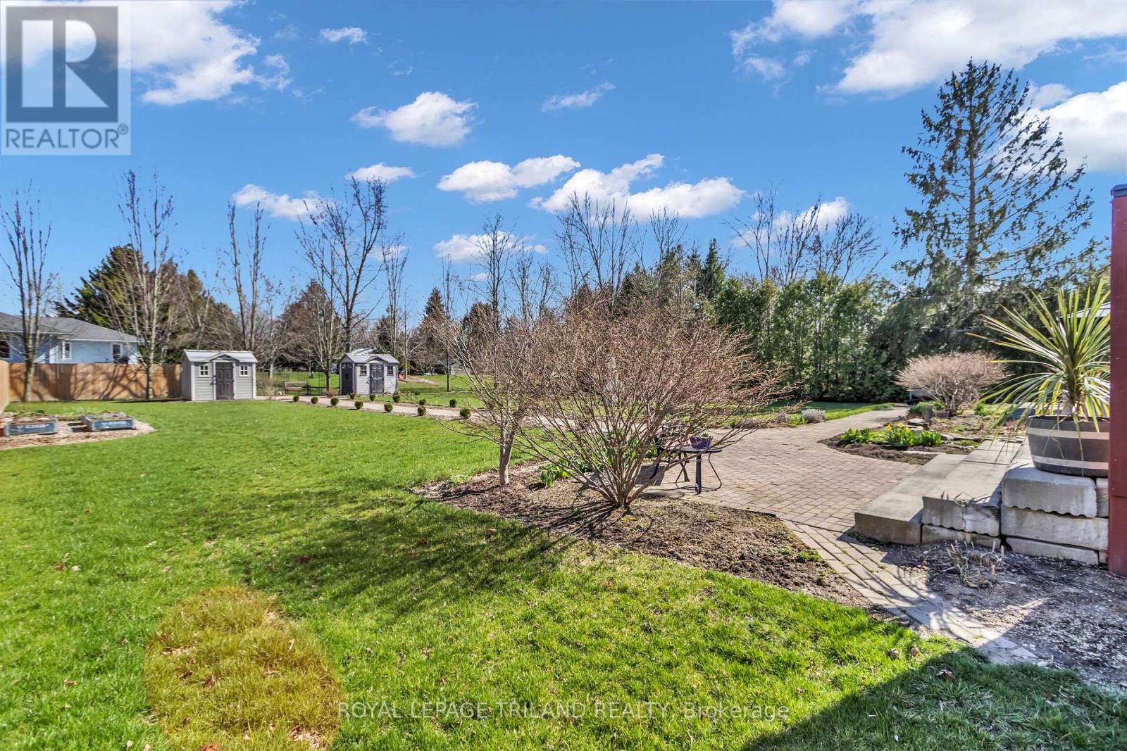 5257 Cliff Road, Lambton Shores, Ontario  N0N 1J7 - Photo 37 - X13008700