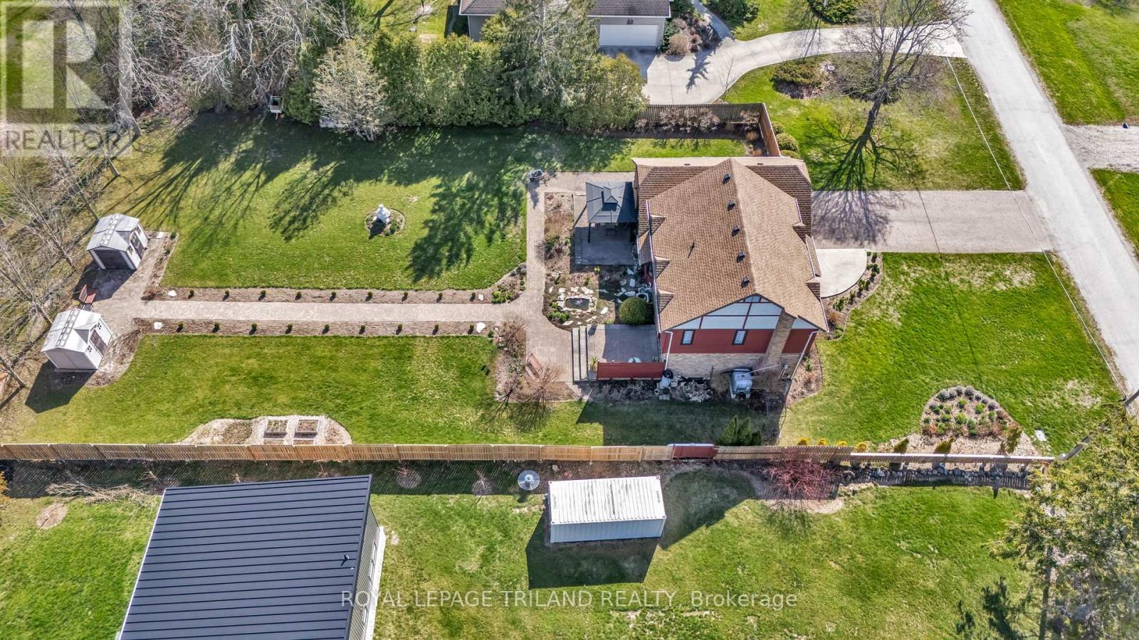 5257 Cliff Road, Lambton Shores, Ontario  N0N 1J7 - Photo 40 - X13008700