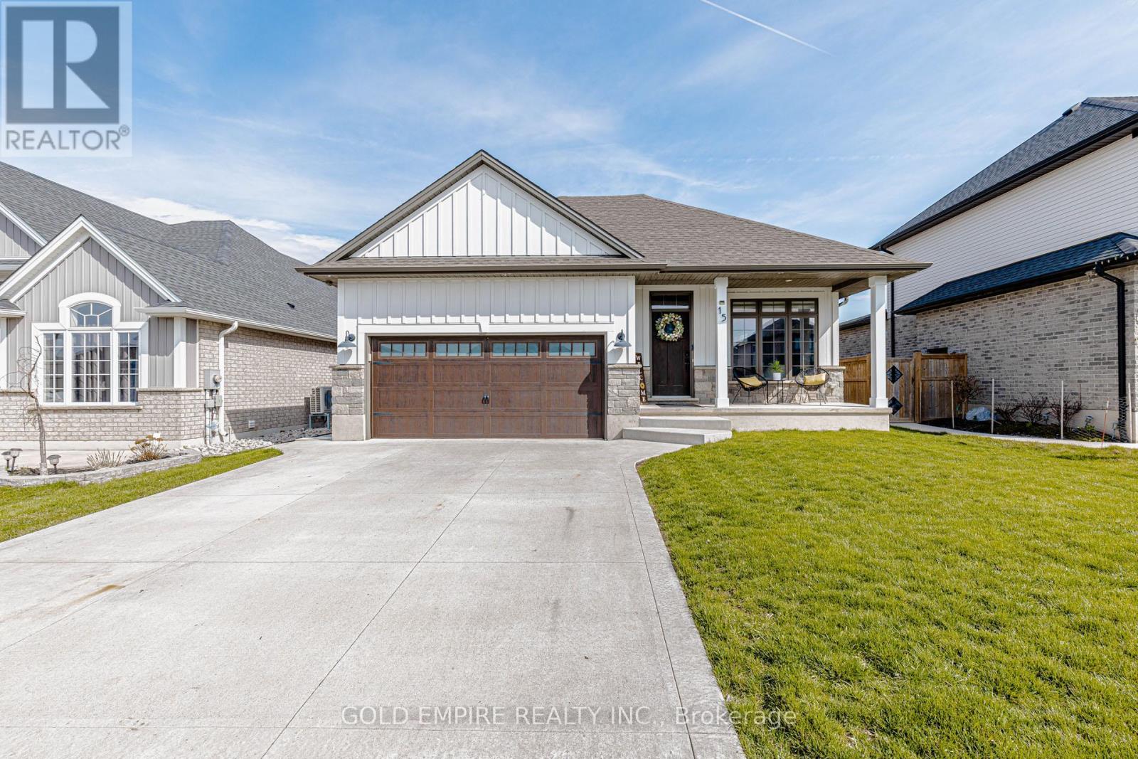 15 MUIRFIELD DRIVE, St. Thomas, Ontario