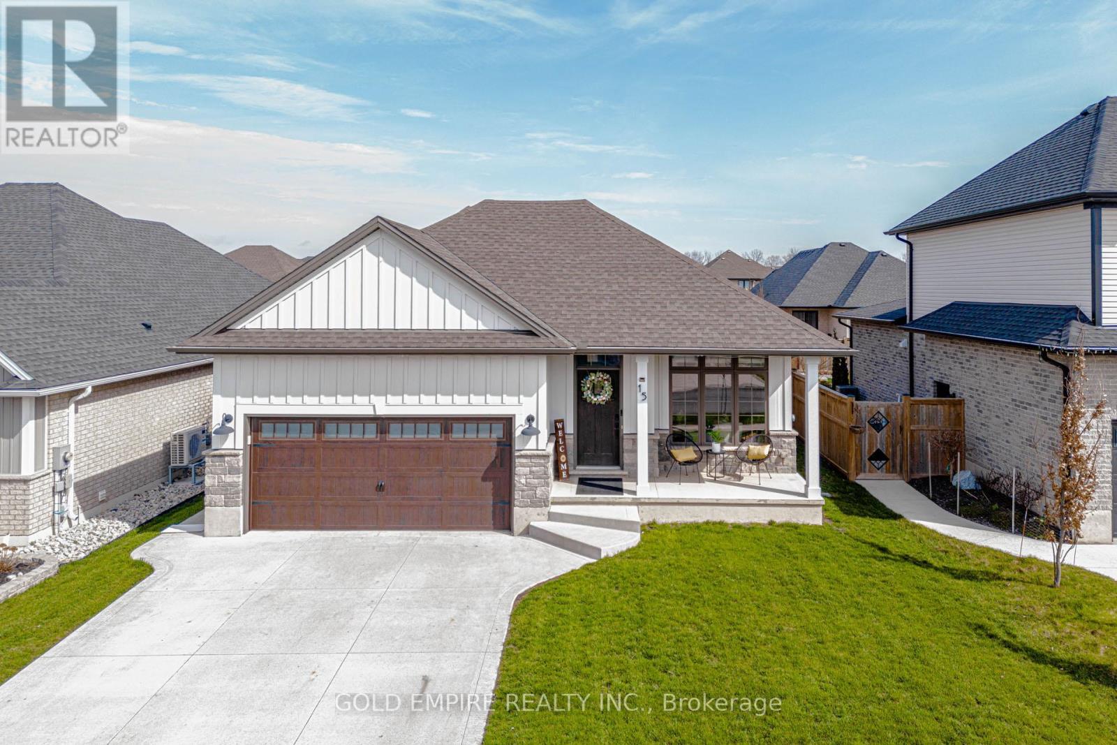 15 Muirfield Drive, St. Thomas, Ontario  N5R 0K3 - Photo 2 - X13008718