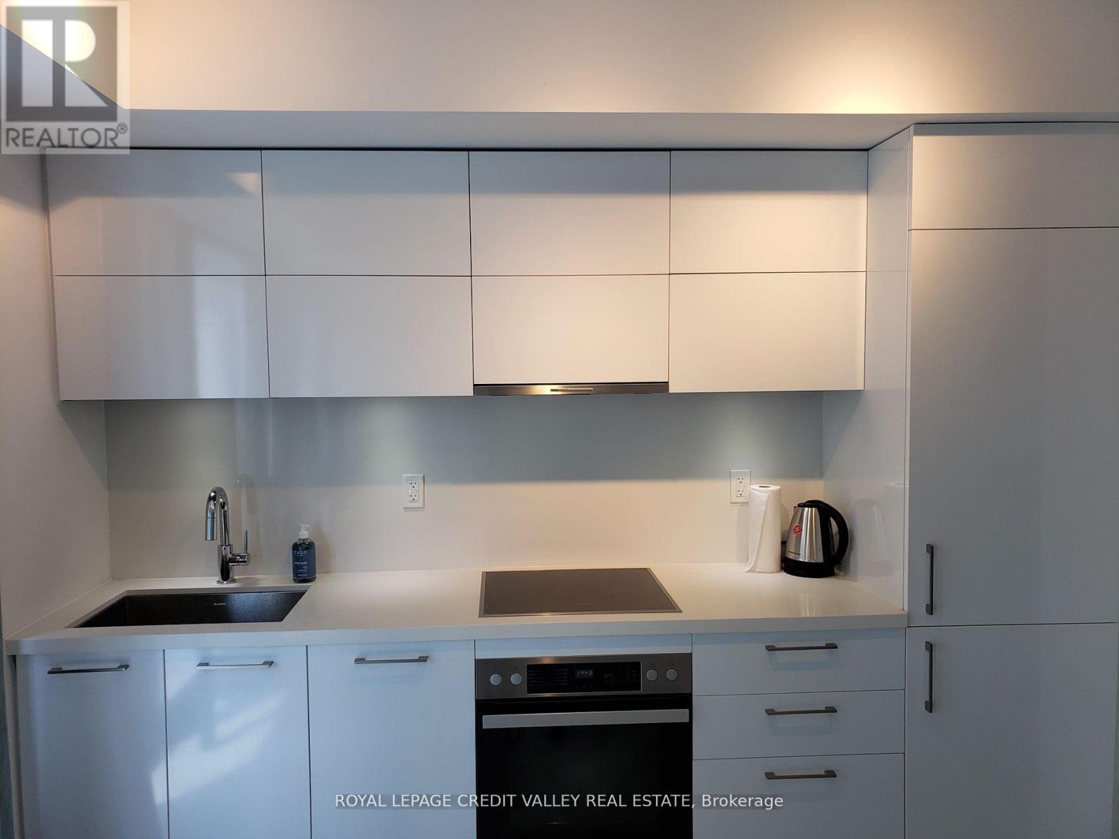 1806 - 188 Cumberland Street, Toronto, Ontario  M5R 0B6 - Photo 10 - C13008492