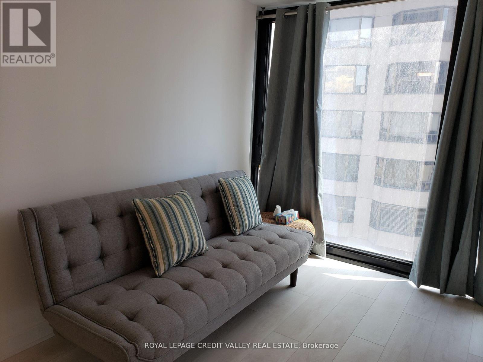 1806 - 188 Cumberland Street, Toronto, Ontario  M5R 0B6 - Photo 11 - C13008492