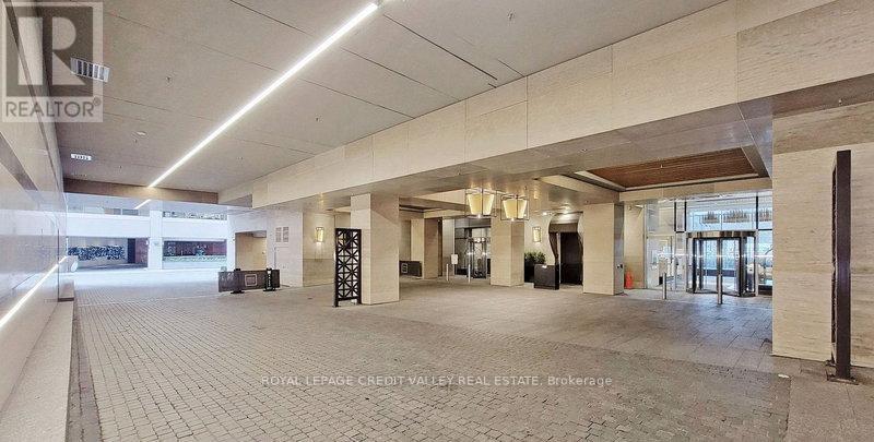 1806 - 188 Cumberland Street, Toronto, Ontario  M5R 0B6 - Photo 3 - C13008492