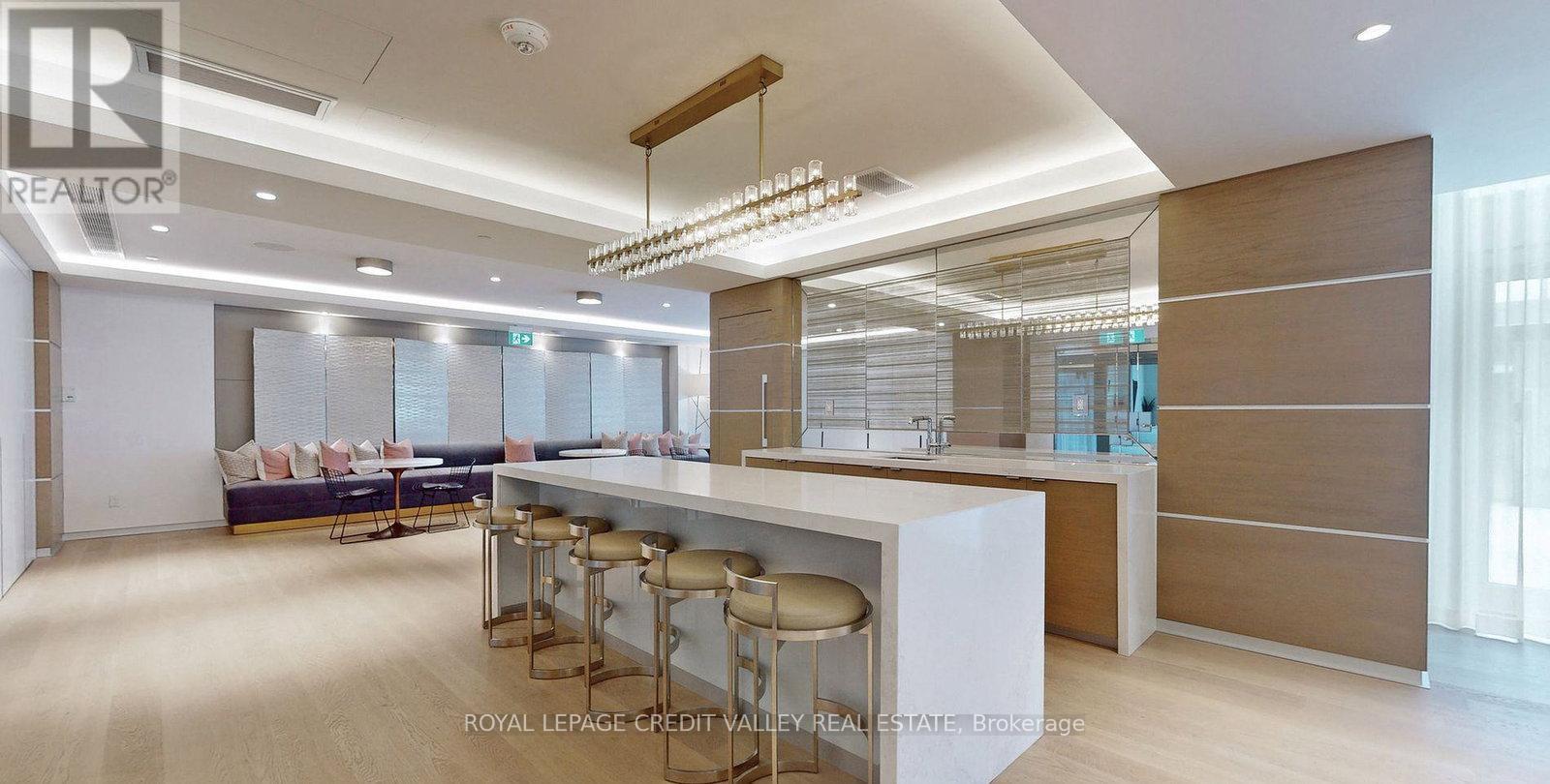 1806 - 188 Cumberland Street, Toronto, Ontario  M5R 0B6 - Photo 6 - C13008492