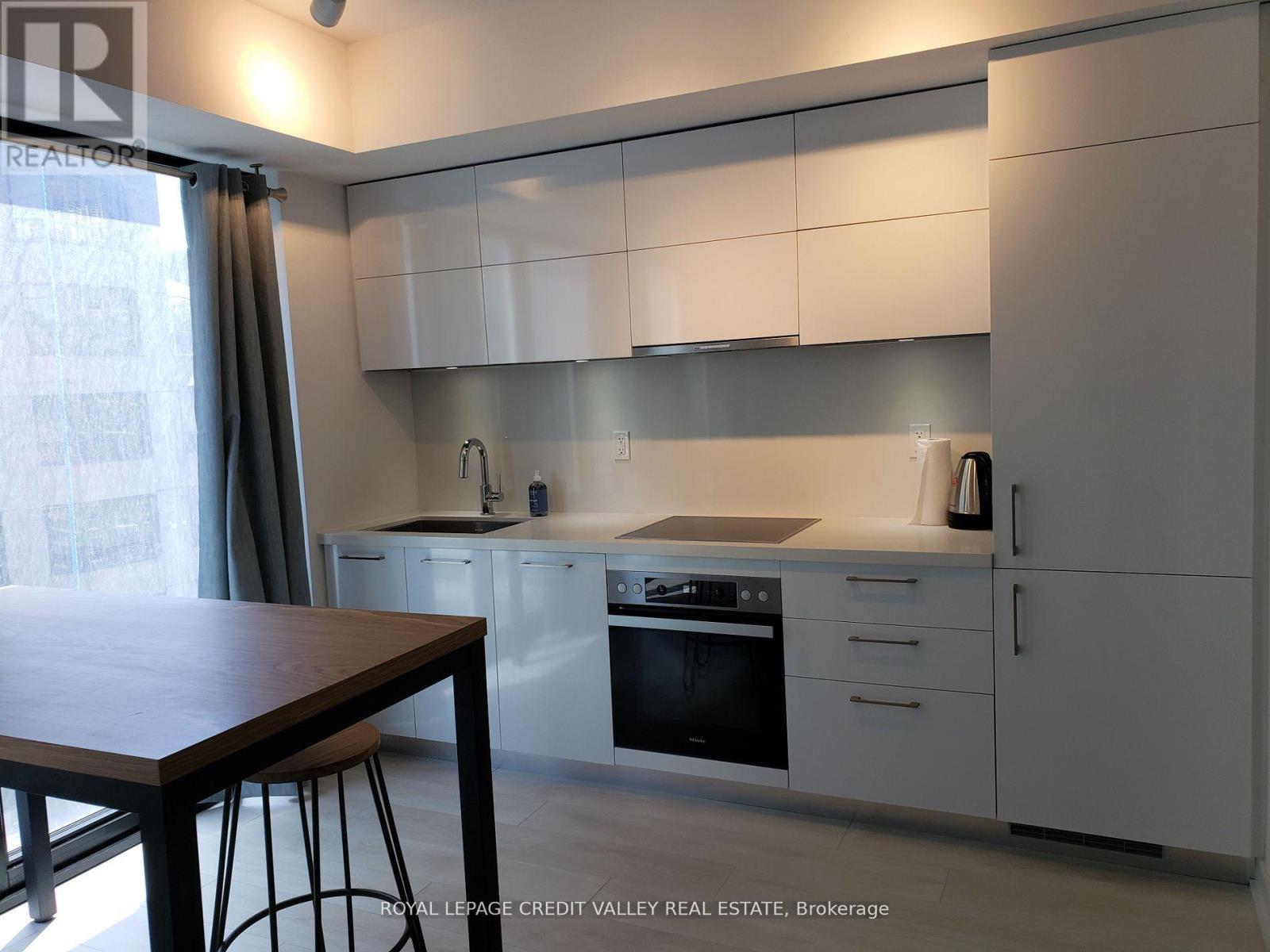 1806 - 188 Cumberland Street, Toronto, Ontario  M5R 0B6 - Photo 9 - C13008492