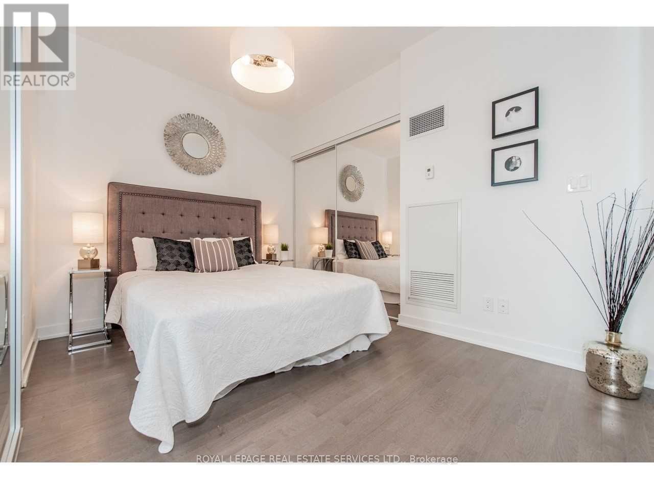 418 - 501 St Clair Avenue W, Toronto, Ontario  M5P 0A2 - Photo 12 - C13008558