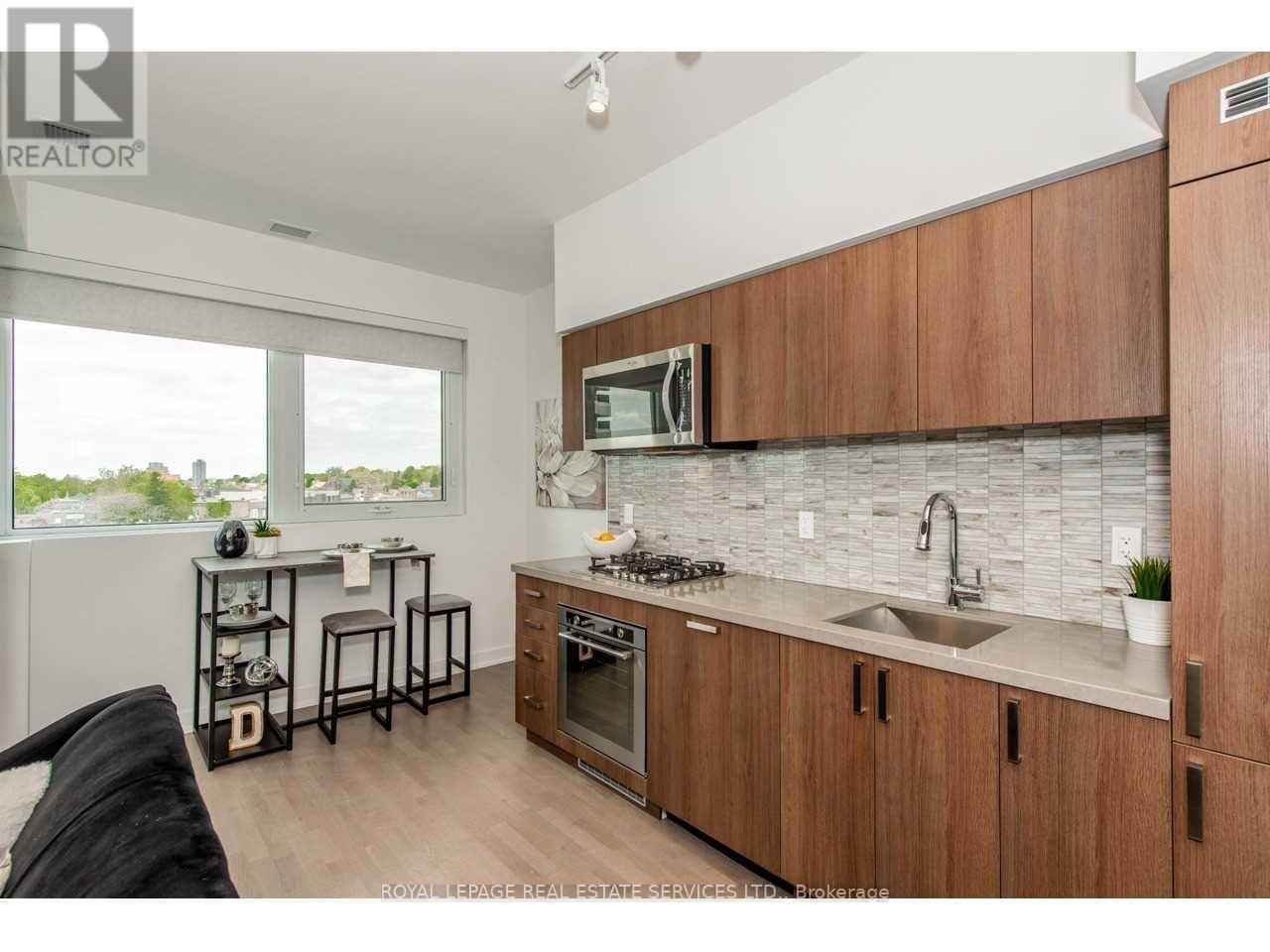 418 - 501 St Clair Avenue W, Toronto, Ontario  M5P 0A2 - Photo 3 - C13008558