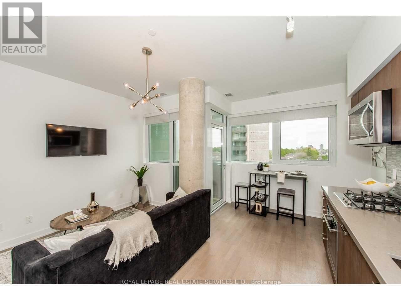 418 - 501 St Clair Avenue W, Toronto, Ontario  M5P 0A2 - Photo 5 - C13008558