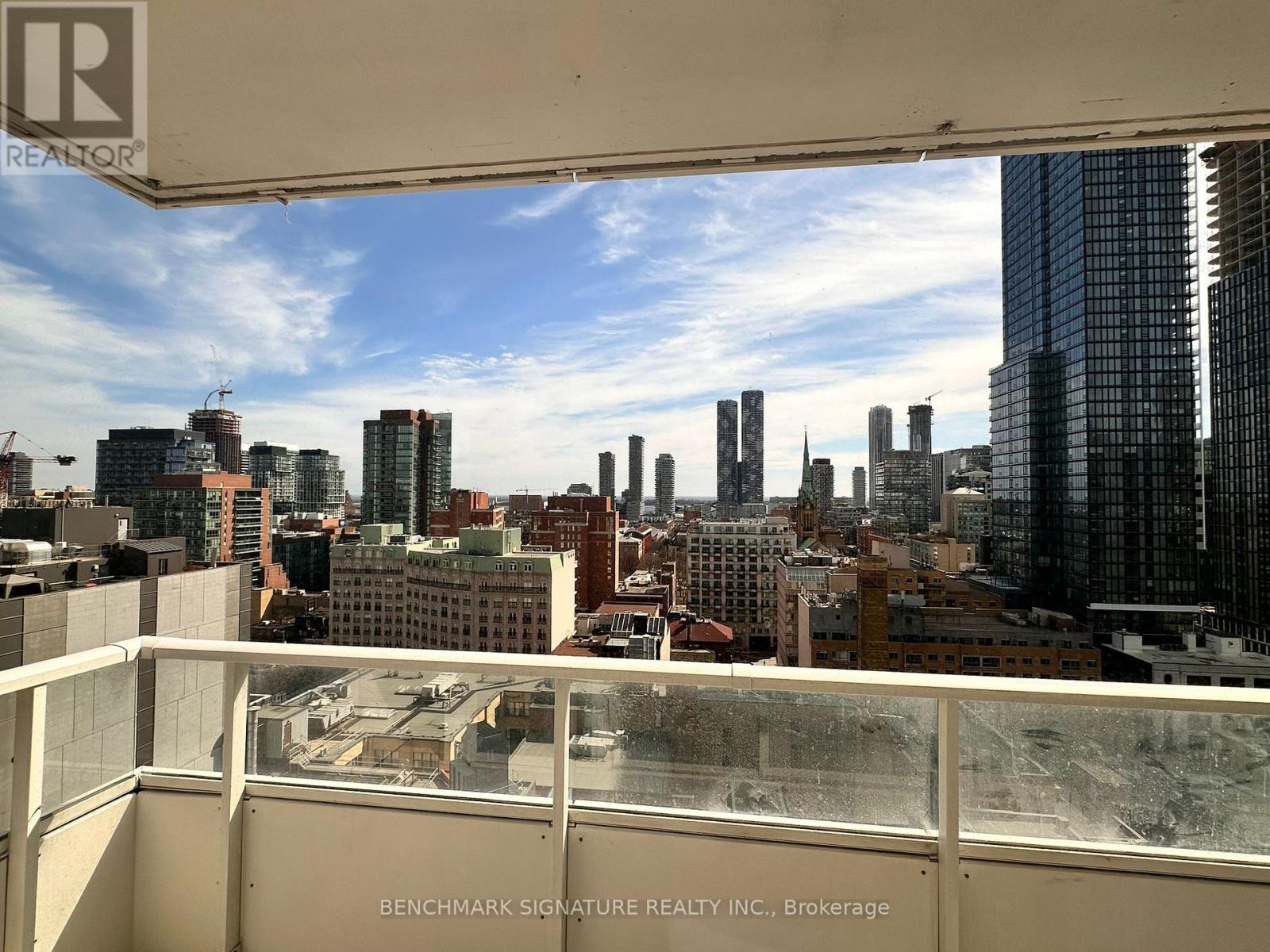 1503 - 88 Queen Street E, Toronto, Ontario  M5C 0B6 - Photo 2 - C13008664