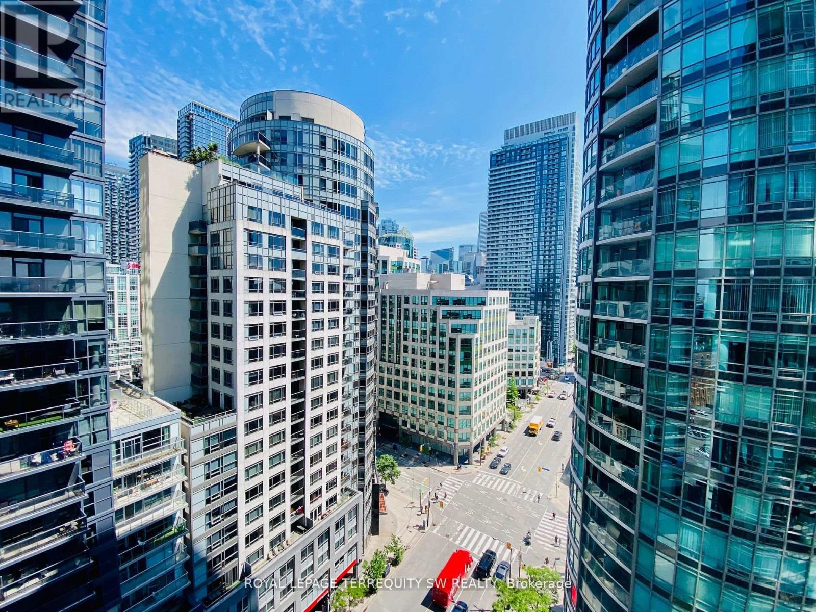 2010 - 373 Front Street W, Toronto, Ontario  M5V 3R7 - Photo 10 - C13008670