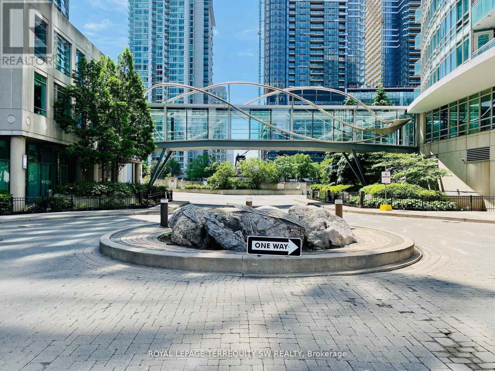 2010 - 373 Front Street W, Toronto, Ontario  M5V 3R7 - Photo 12 - C13008670