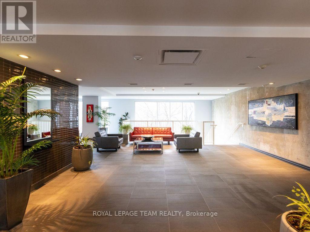 406 - 250 Lett Street, Ottawa, Ontario  K1R 0A8 - Photo 2 - X13008478