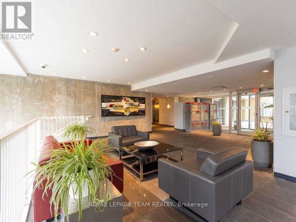 406 - 250 Lett Street, Ottawa, Ontario  K1R 0A8 - Photo 3 - X13008478