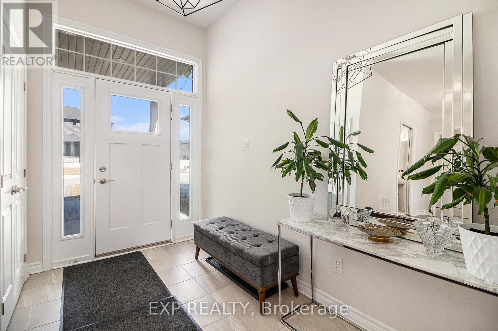 107 Rallidale Street, Ottawa, Ontario  K1X 0G7 - Photo 3 - X13008488