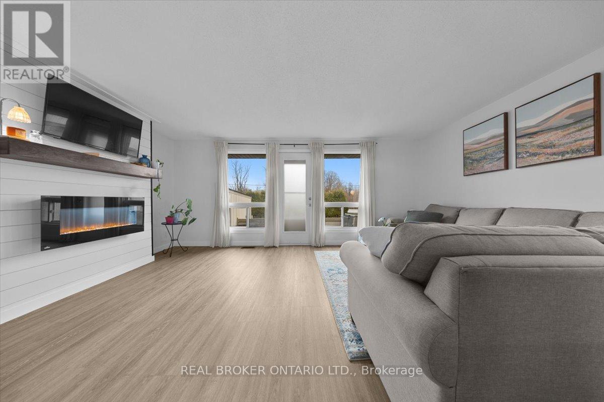 2049 Stonehenge Crescent, Ottawa, Ontario  K1B 4N7 - Photo 16 - X13008520