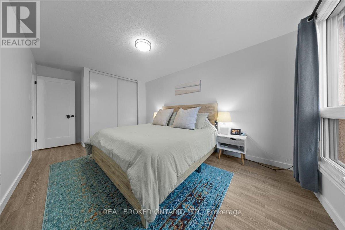 2049 Stonehenge Crescent, Ottawa, Ontario  K1B 4N7 - Photo 25 - X13008520