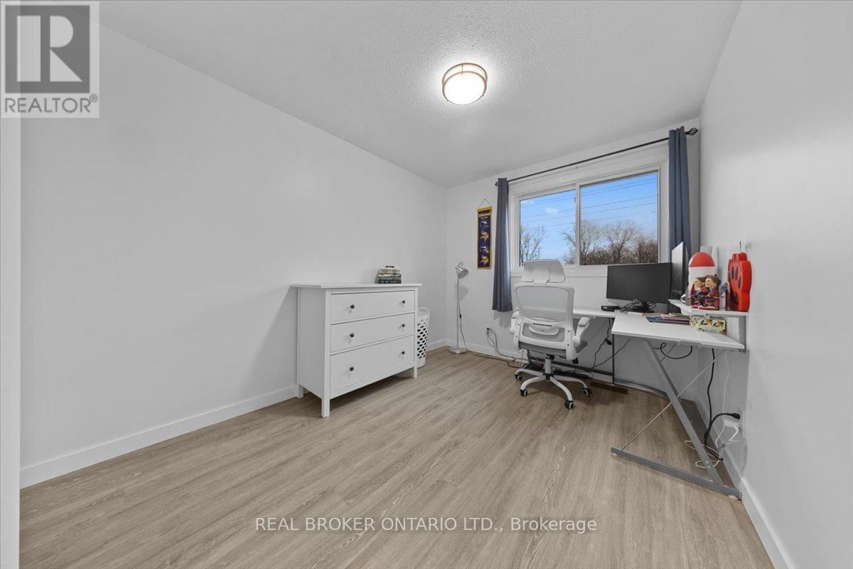 2049 Stonehenge Crescent, Ottawa, Ontario  K1B 4N7 - Photo 26 - X13008520