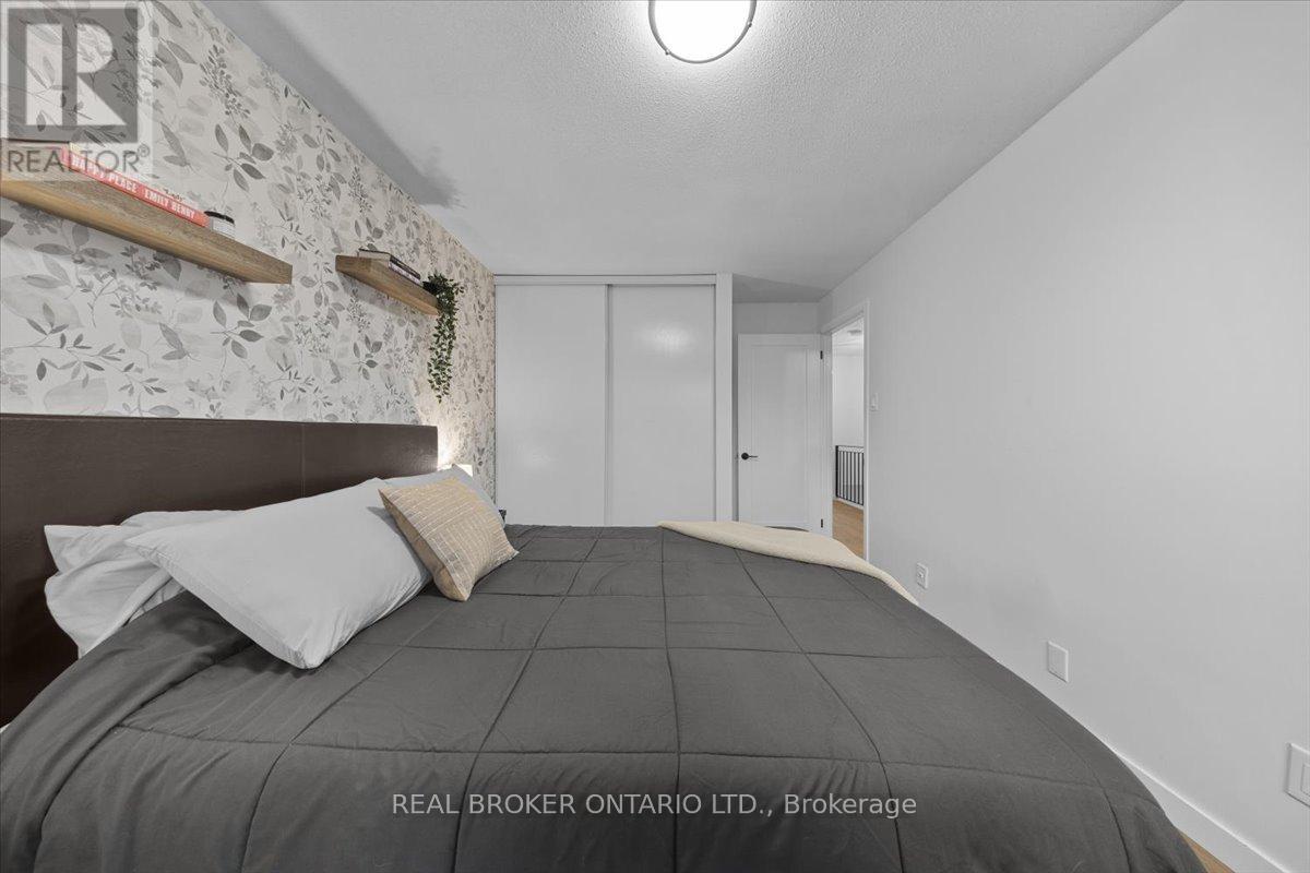 2049 Stonehenge Crescent, Ottawa, Ontario  K1B 4N7 - Photo 29 - X13008520