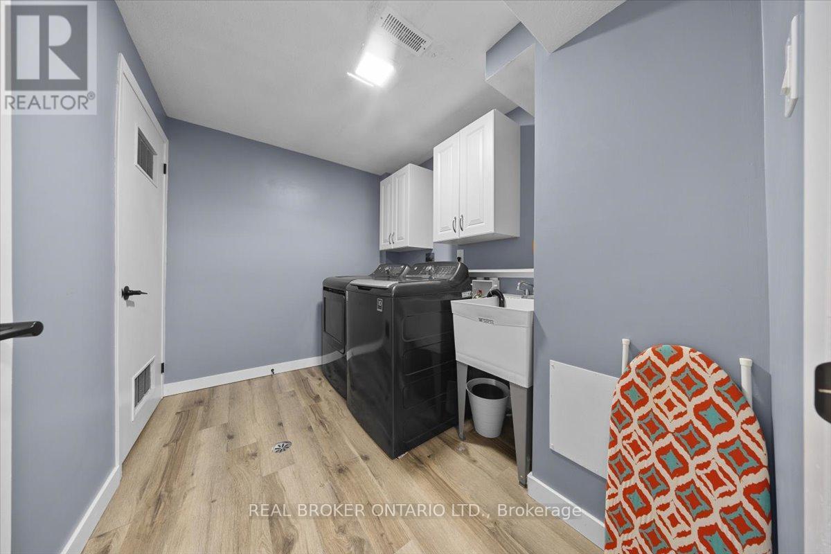 2049 Stonehenge Crescent, Ottawa, Ontario  K1B 4N7 - Photo 32 - X13008520