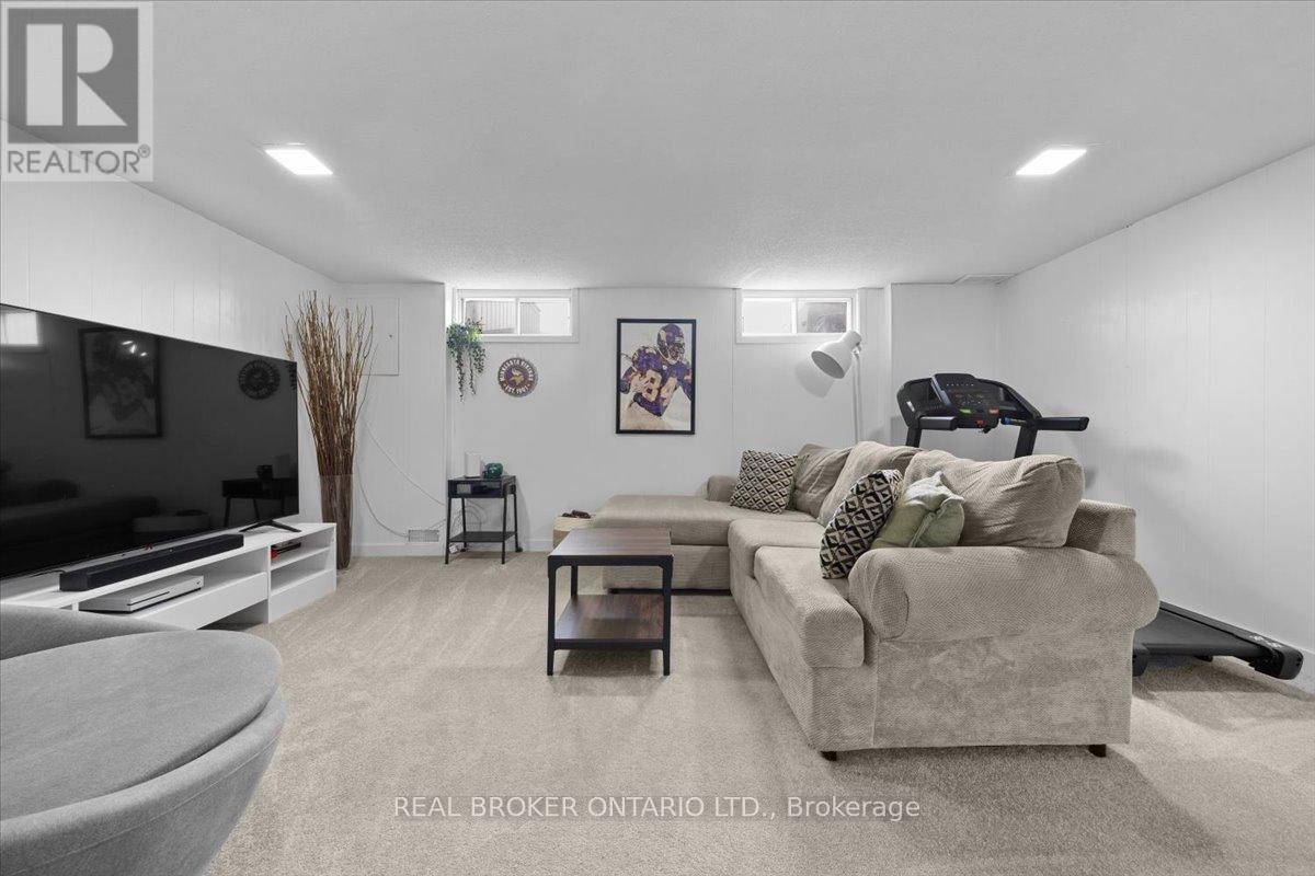 2049 Stonehenge Crescent, Ottawa, Ontario  K1B 4N7 - Photo 33 - X13008520