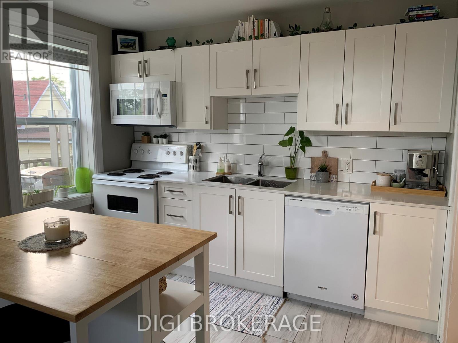 11-1,2,3; 13-1,2,3 - 11 & 13 Acacia Avenue, Ottawa, Ontario  K1M 0P3 - Photo 11 - X13008696