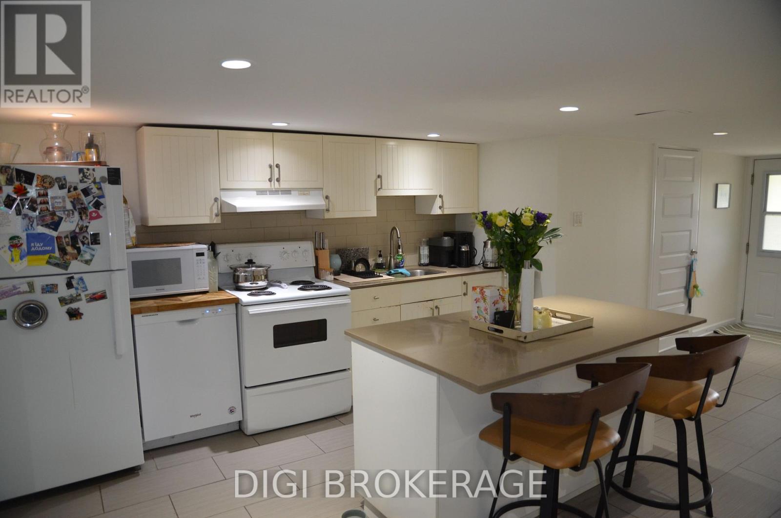 11-1,2,3; 13-1,2,3 - 11 & 13 Acacia Avenue, Ottawa, Ontario  K1M 0P3 - Photo 17 - X13008696