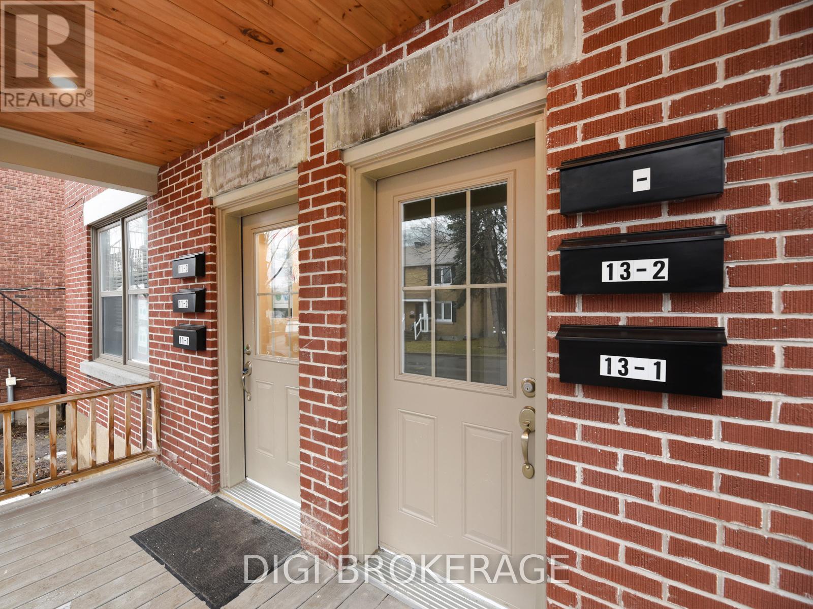 11-1,2,3; 13-1,2,3 - 11 & 13 Acacia Avenue, Ottawa, Ontario  K1M 0P3 - Photo 46 - X13008696