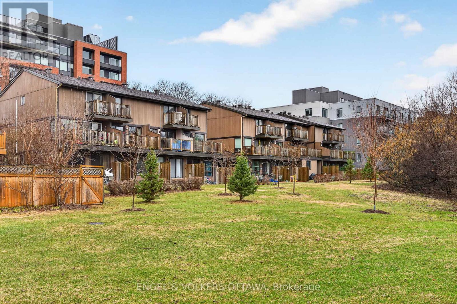 B - 35 Robinson Avenue, Ottawa, Ontario  K1N 8N8 - Photo 18 - X13008708