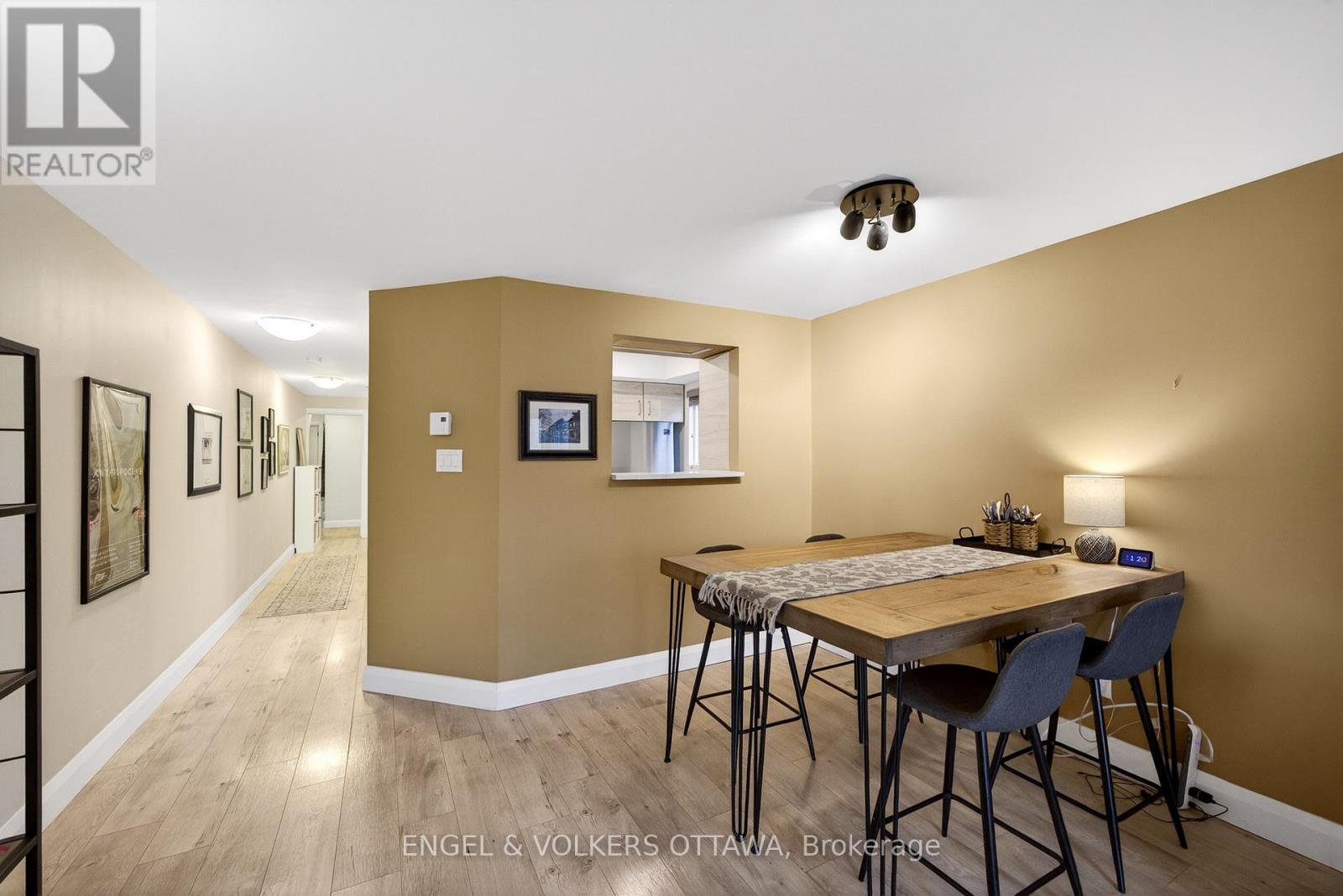 B - 35 Robinson Avenue, Ottawa, Ontario  K1N 8N8 - Photo 5 - X13008708