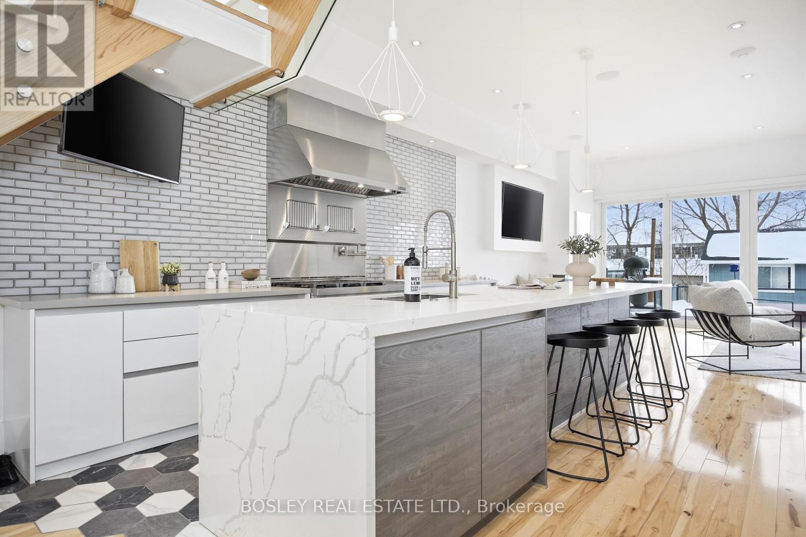 132 Aylesworth Avenue, Toronto, Ontario  M1N 2J6 - Photo 7 - E13008546