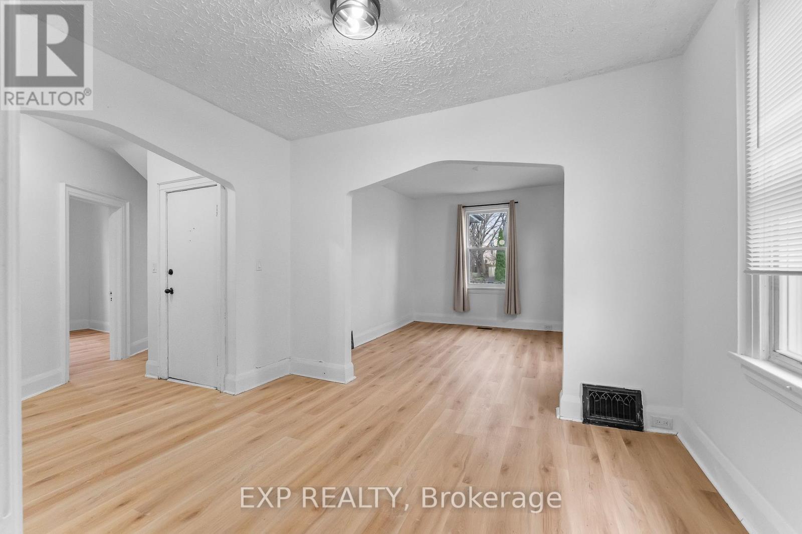 1 - 6367 High Street, Niagara Falls, Ontario  L2G 1M9 - Photo 14 - X13008516