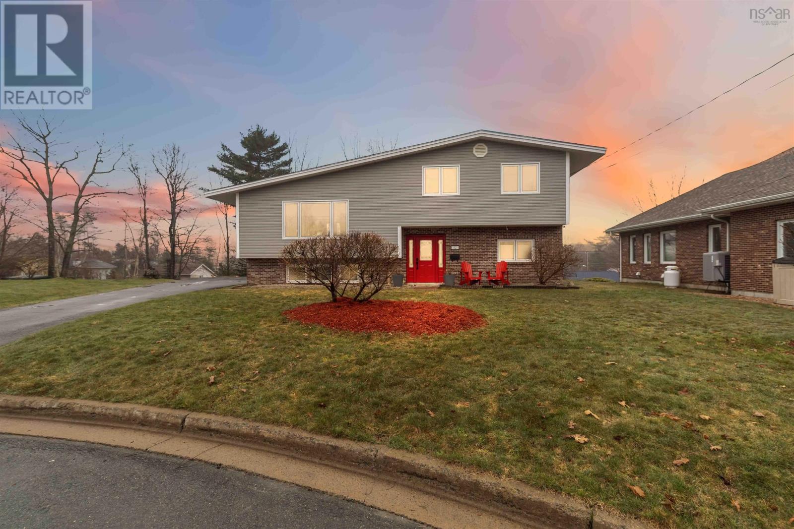 52 Stoneridge Court, Bridgewater, Nova Scotia  B4V 3T9 - Photo 3 - 202607675