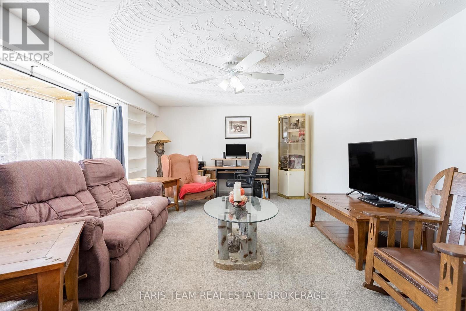 706 James Street, Innisfil, Ontario  L9S 2G7 - Photo 10 - N12975764