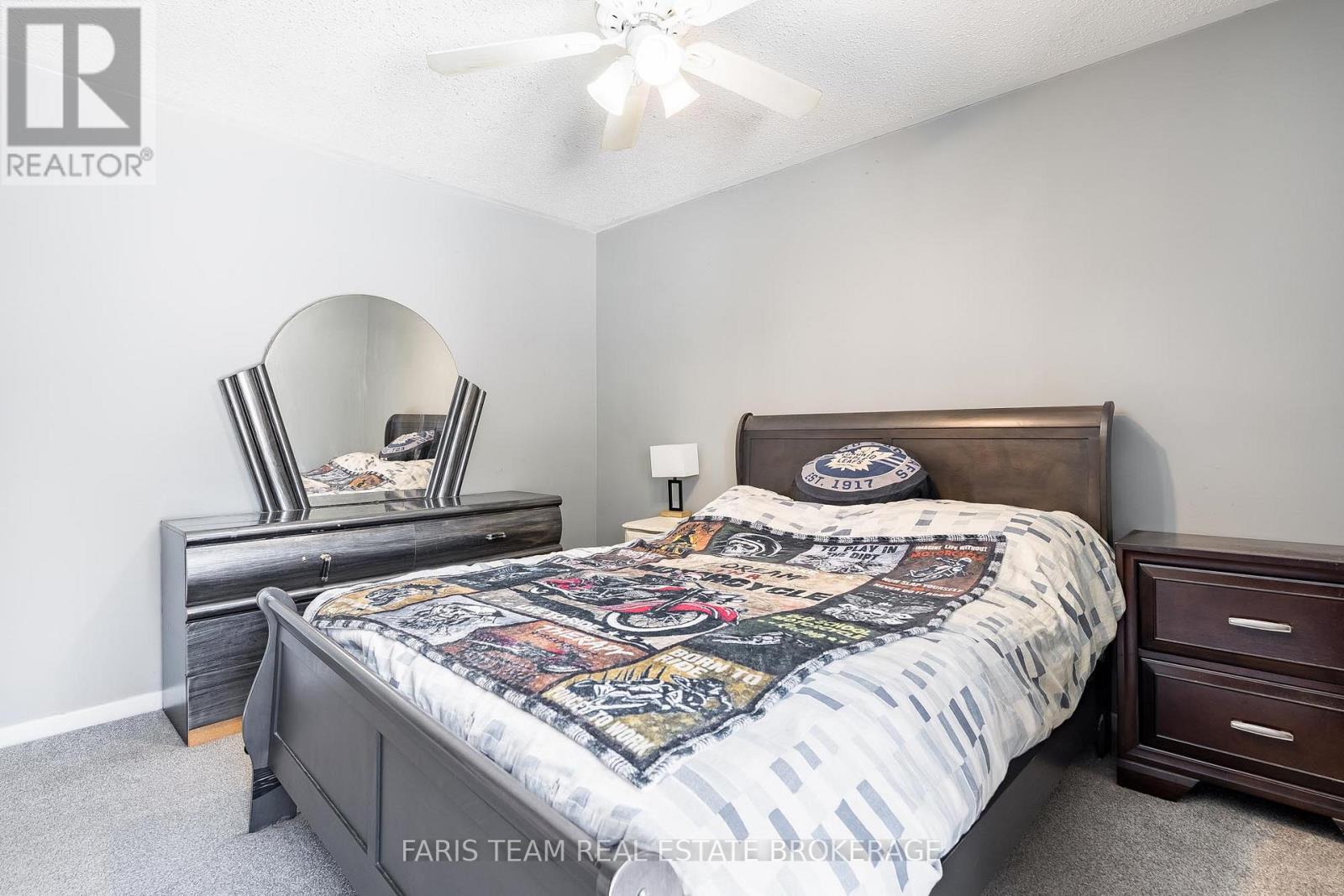 706 James Street, Innisfil, Ontario  L9S 2G7 - Photo 13 - N12975764