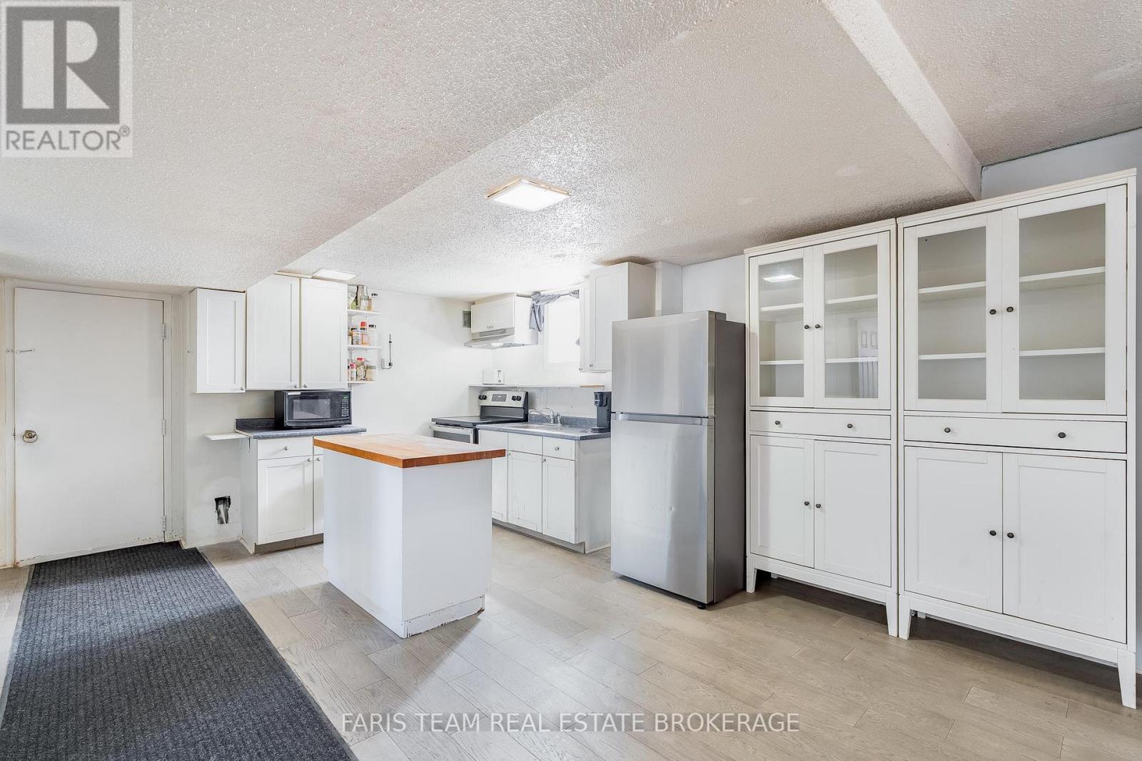 706 James Street, Innisfil, Ontario  L9S 2G7 - Photo 22 - N12975764