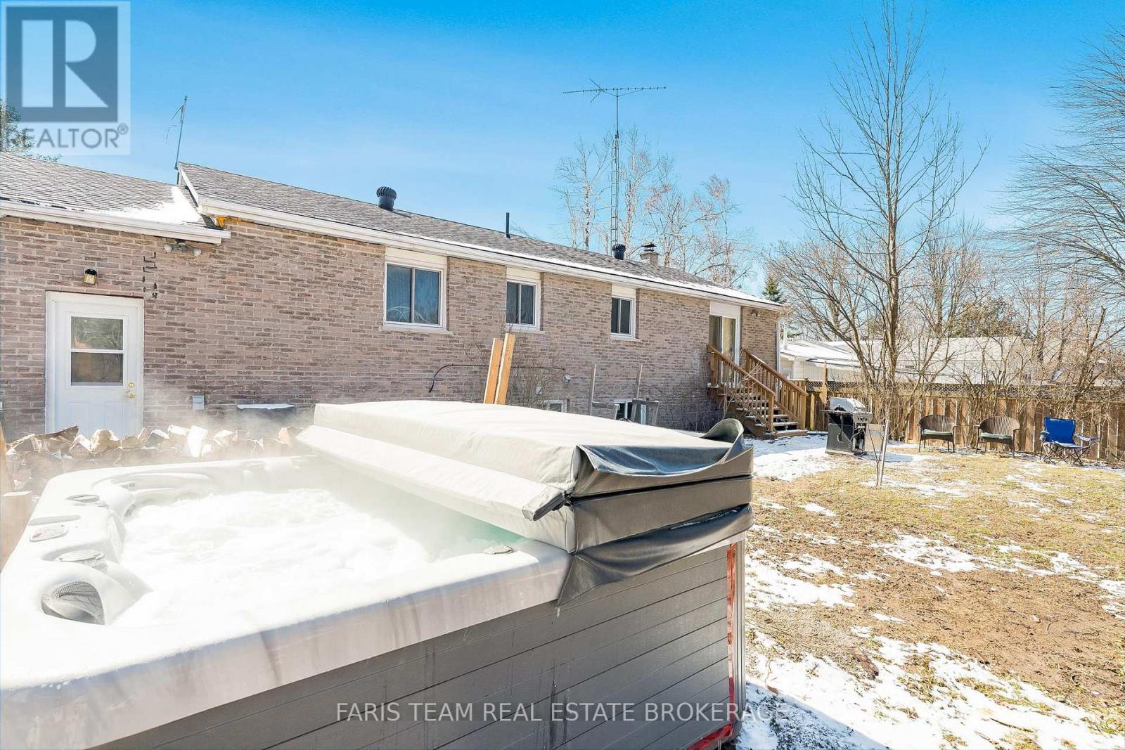 706 James Street, Innisfil, Ontario  L9S 2G7 - Photo 37 - N12975764