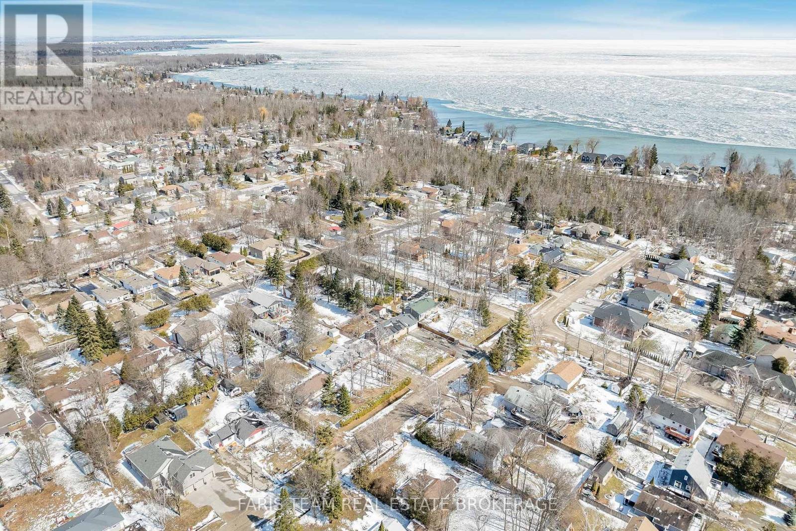 706 James Street, Innisfil, Ontario  L9S 2G7 - Photo 40 - N12975764