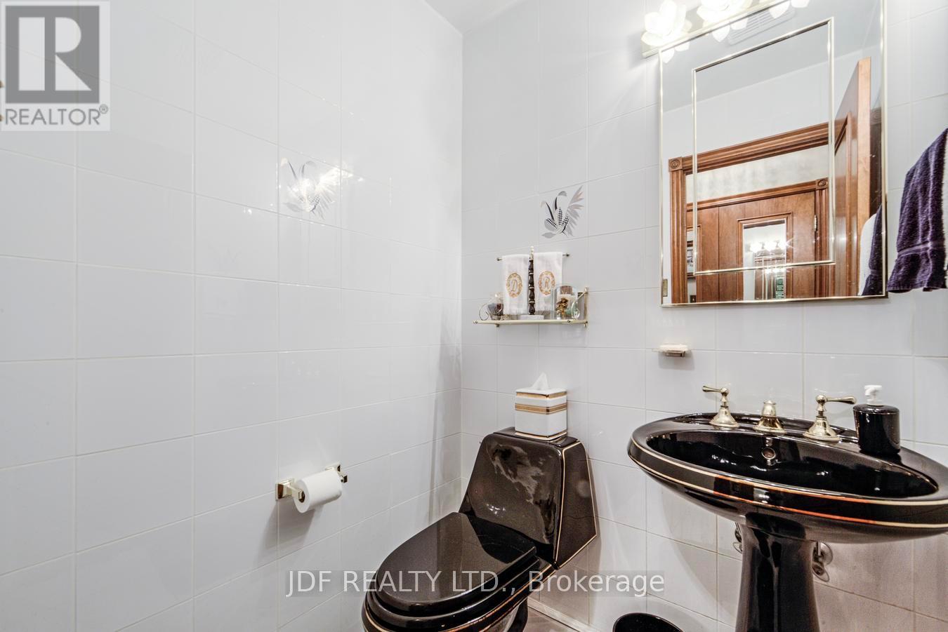 24 Whalen Court, Richmond Hill, Ontario  L4C 9T4 - Photo 21 - N13008532