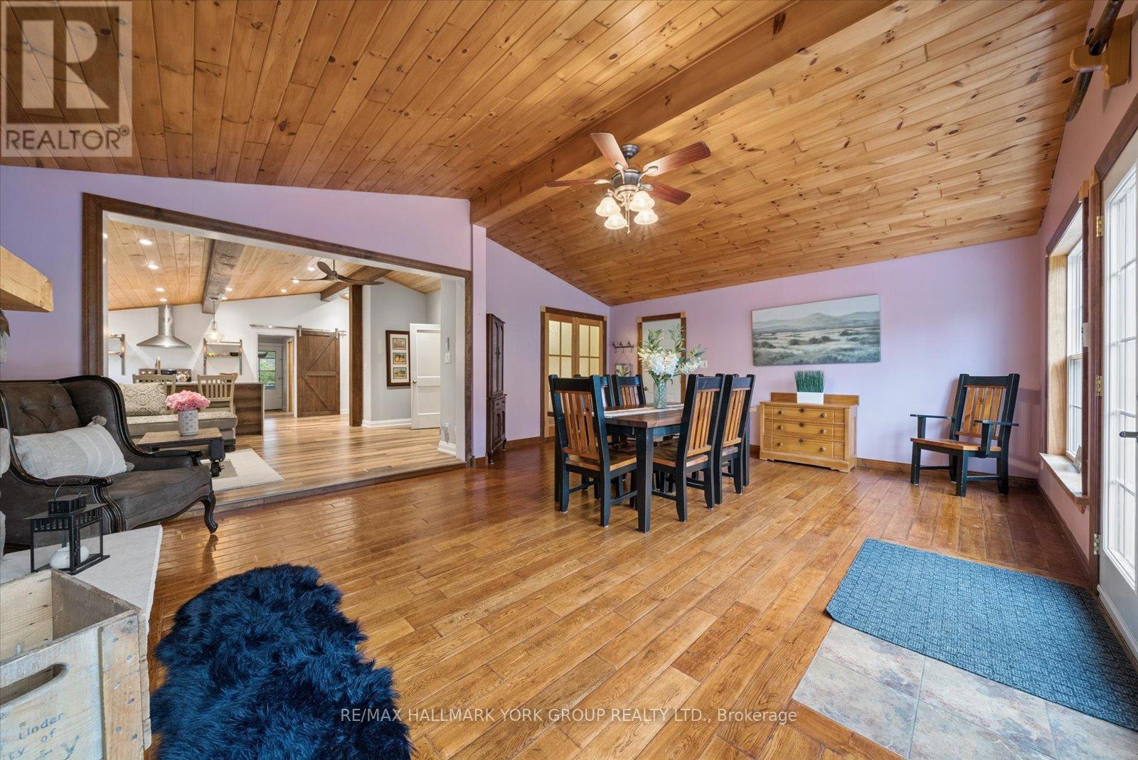 836 Crescent Beach Road, Georgina, Ontario  L4P 3E9 - Photo 11 - N13008542