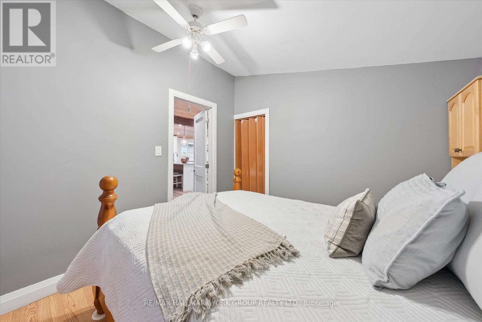 836 Crescent Beach Road, Georgina, Ontario  L4P 3E9 - Photo 20 - N13008542