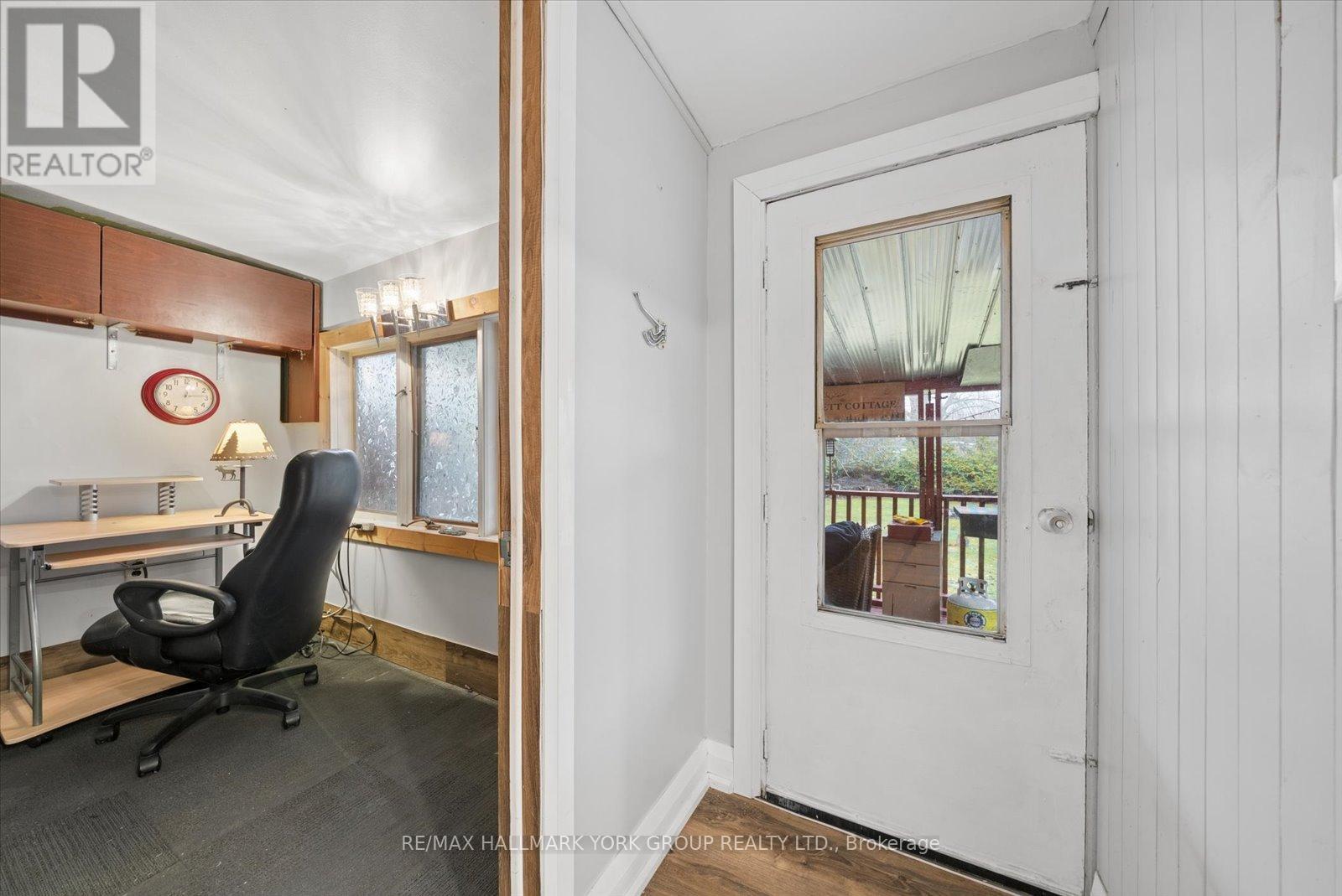 836 Crescent Beach Road, Georgina, Ontario  L4P 3E9 - Photo 23 - N13008542