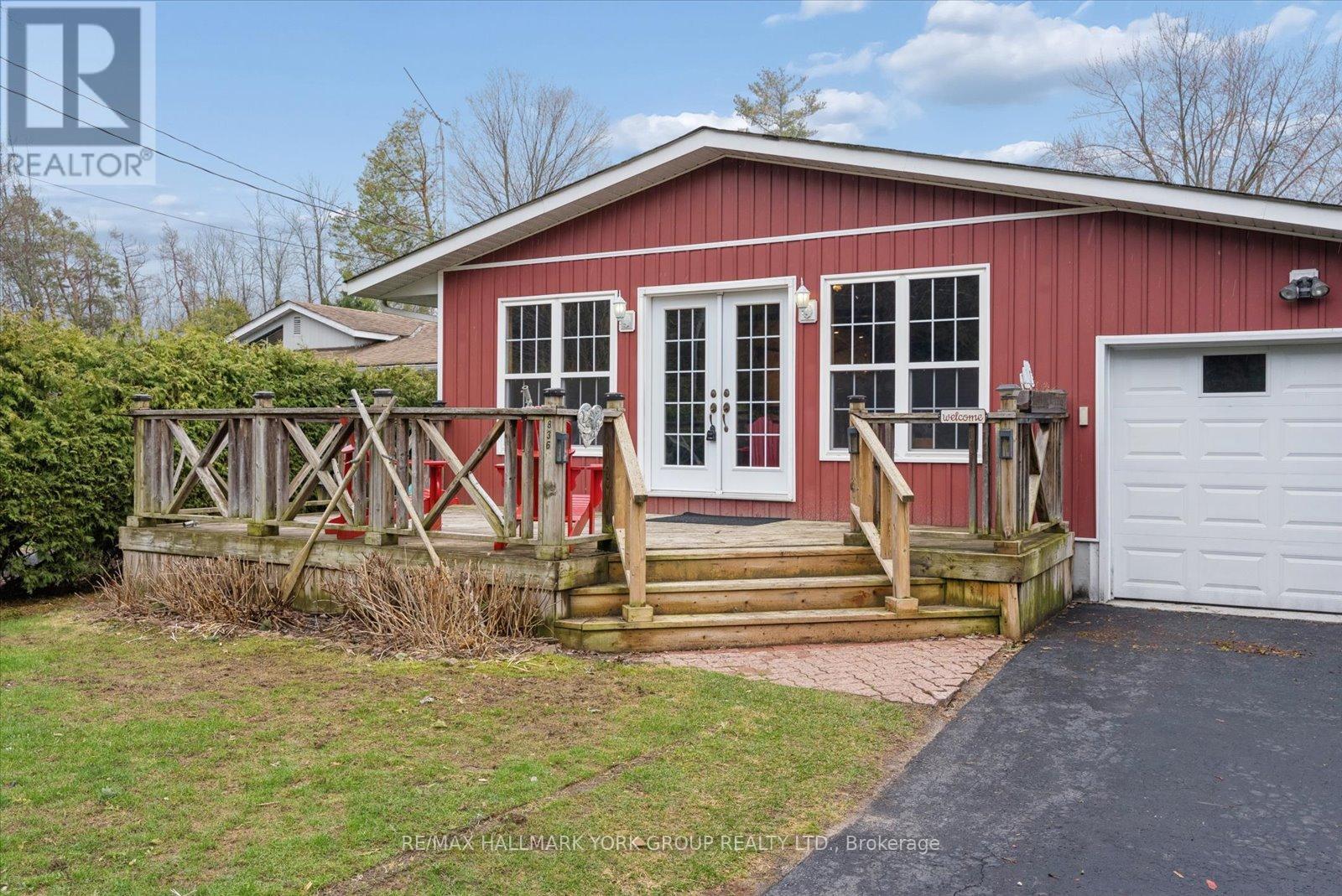 836 Crescent Beach Road, Georgina, Ontario  L4P 3E9 - Photo 5 - N13008542