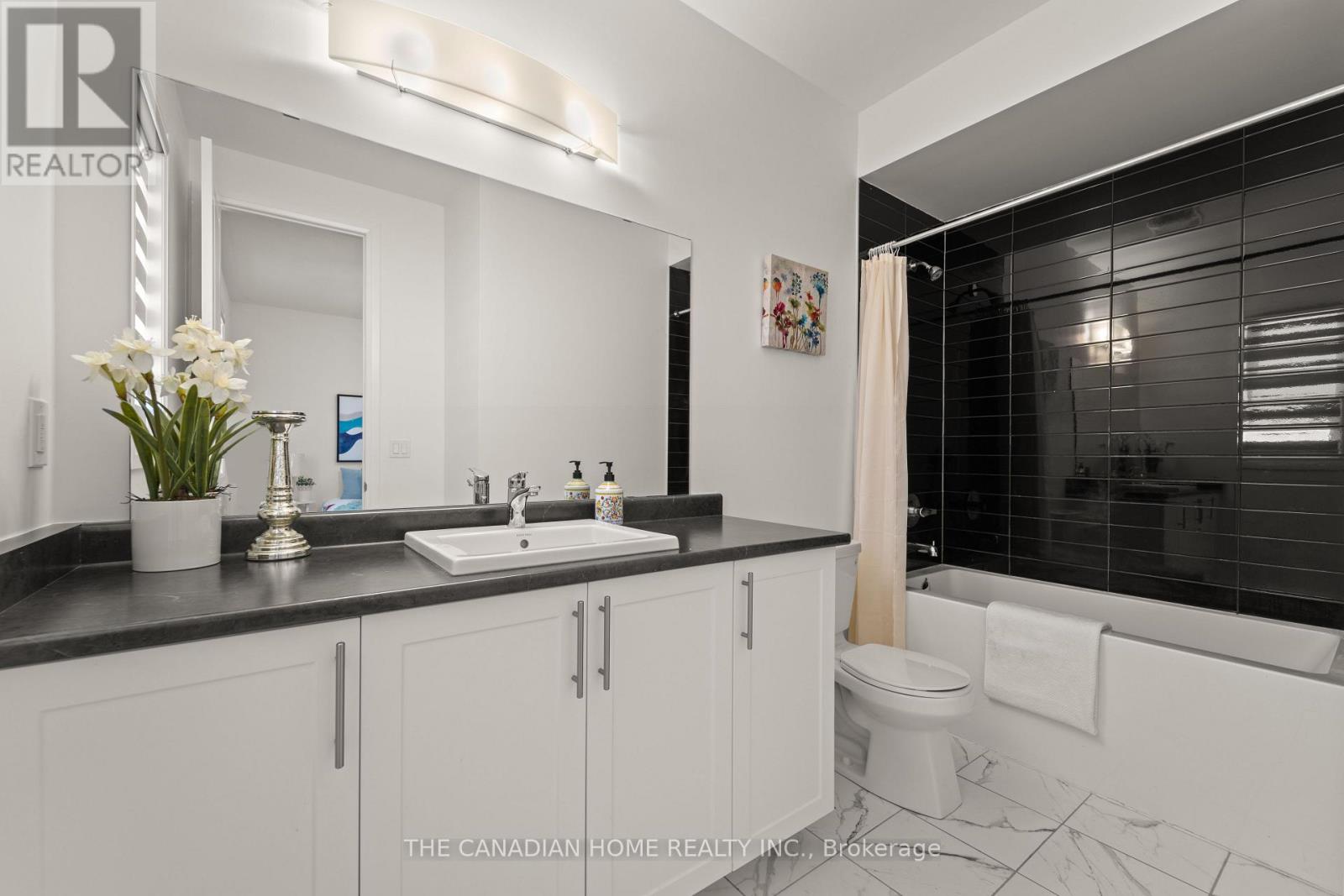 198 Thompson Drive, East Gwillimbury, Ontario  L9N 0V5 - Photo 35 - N13008646