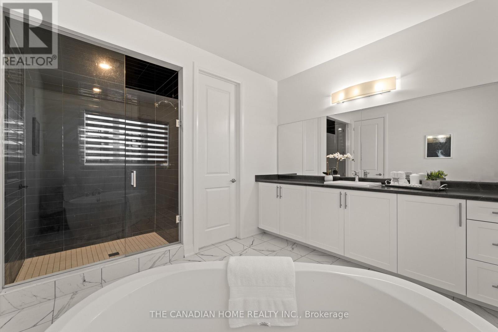 198 Thompson Drive, East Gwillimbury, Ontario  L9N 0V5 - Photo 39 - N13008646