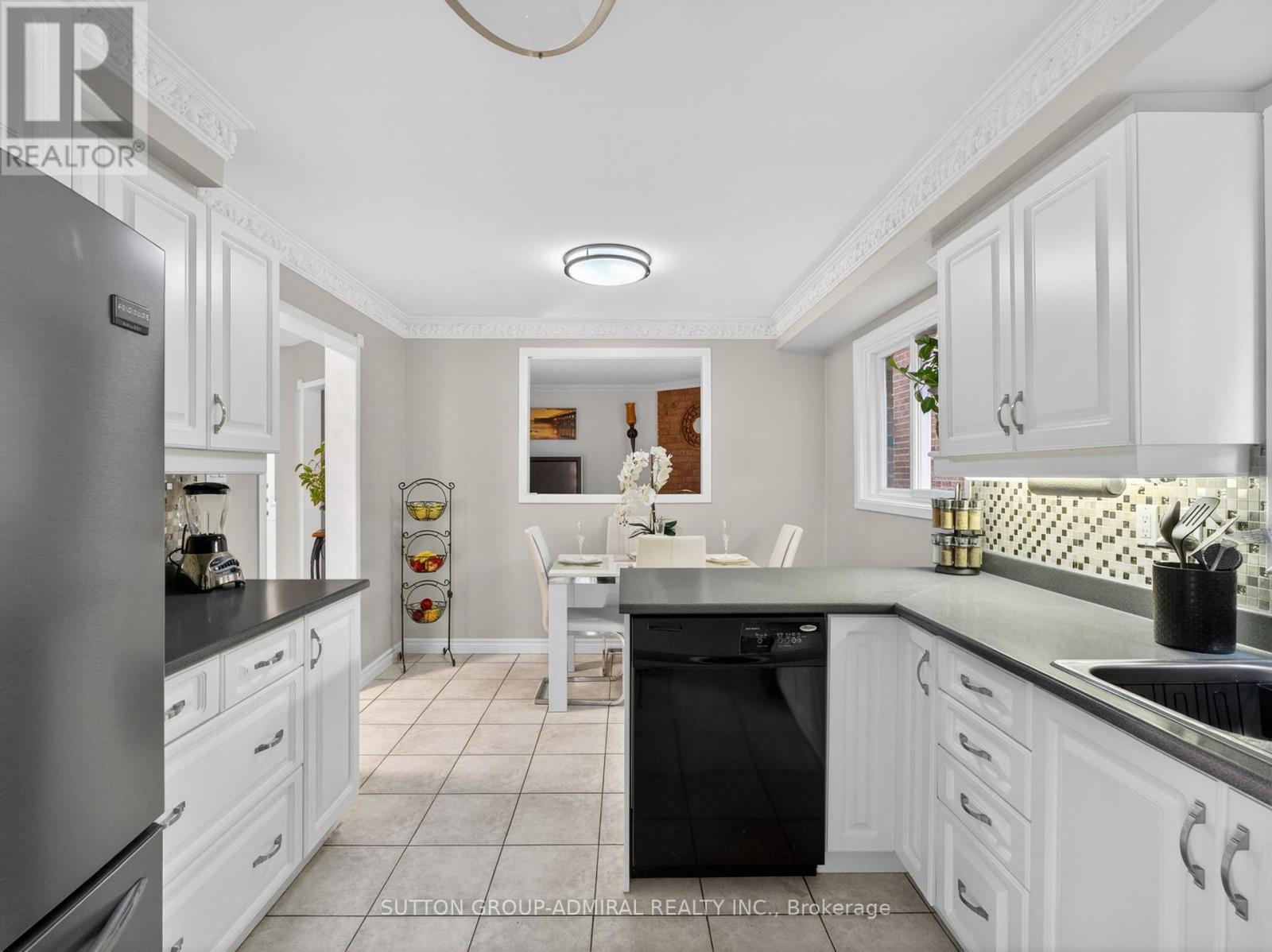 116 Patrice Crescent, Vaughan, Ontario  L4J 4Z3 - Photo 11 - N13008674