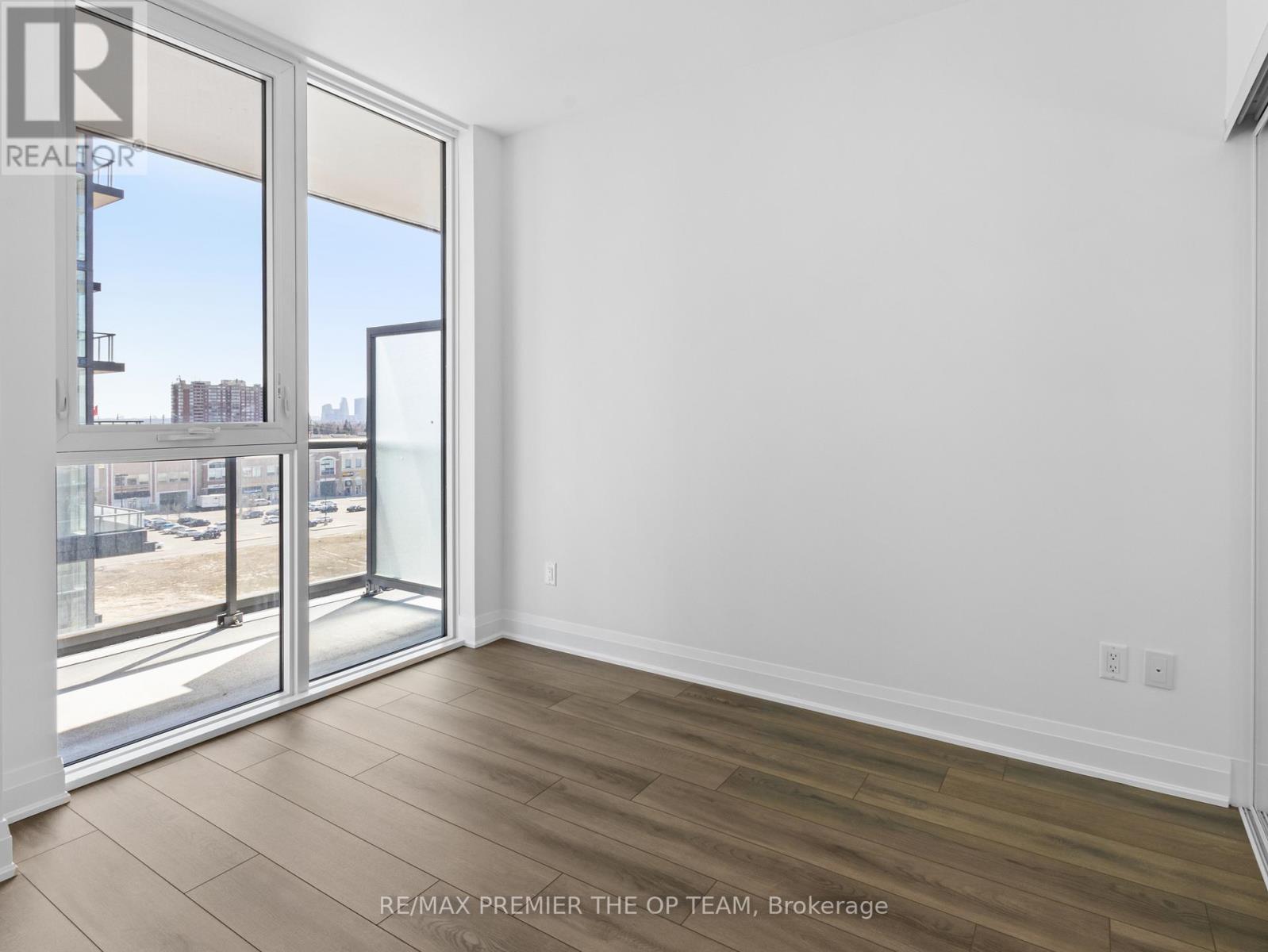 817 - 10 Gatineau Drive, Vaughan, Ontario  L4J 0L2 - Photo 6 - N13008676