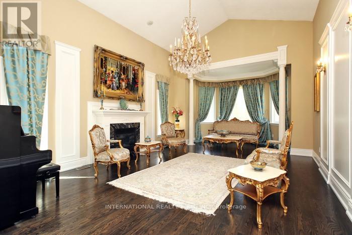 7 Elderwood Drive, Richmond Hill, Ontario  L4B 2X3 - Photo 11 - N13008734