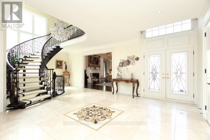 7 Elderwood Drive, Richmond Hill, Ontario  L4B 2X3 - Photo 2 - N13008734