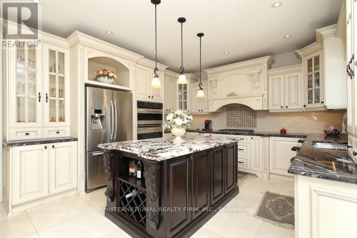 7 Elderwood Drive, Richmond Hill, Ontario  L4B 2X3 - Photo 6 - N13008734