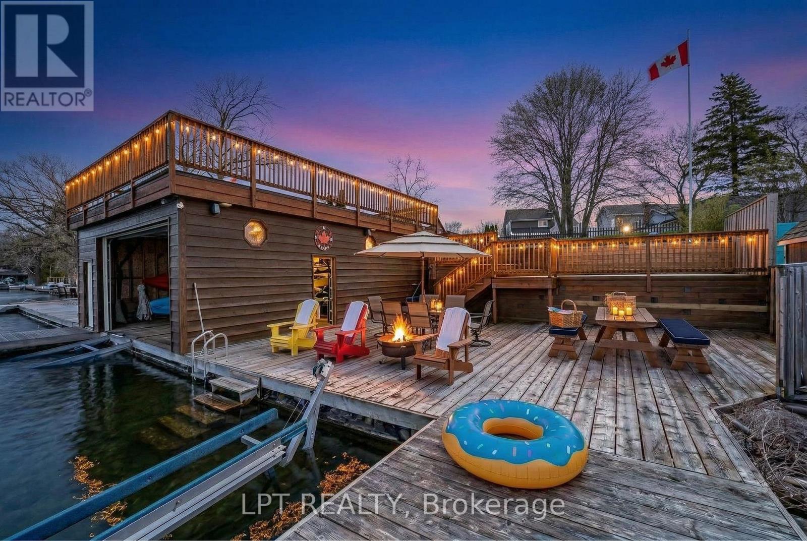 229 Lake Drive N, Georgina, Ontario  L4P 3C8 - Photo 3 - N12833096